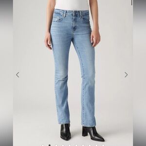 Levi’s Premium 725 High-Rise Bootcut Jeans